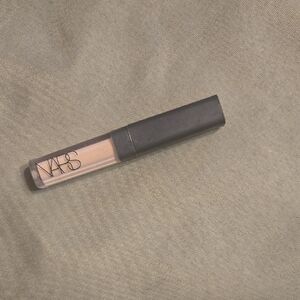 NARS Radiant Concealer in Light Beige